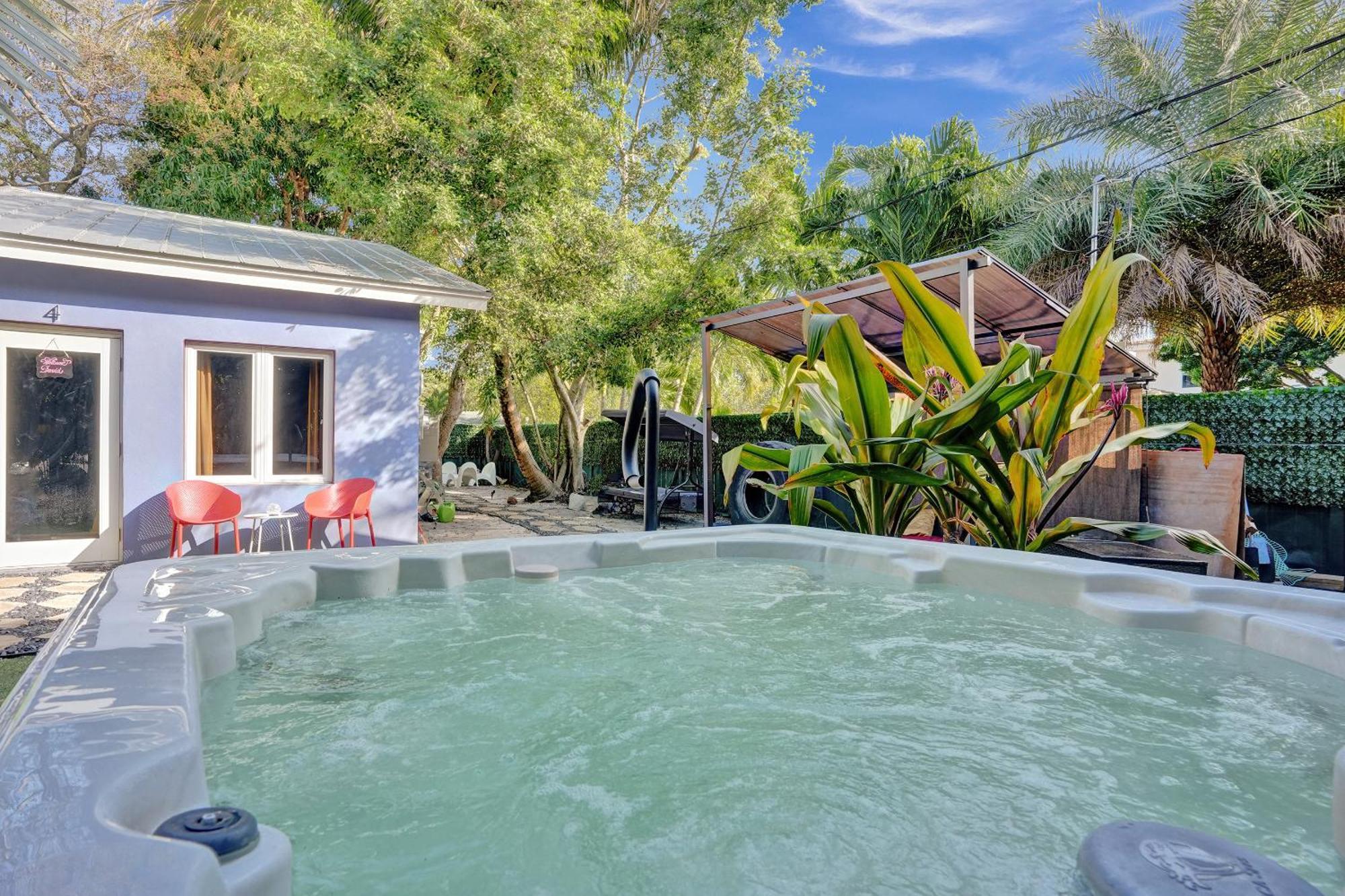 Kiki 3 - Men'S Clothing Optional Guest Houses Wilton Manors 外观 照片